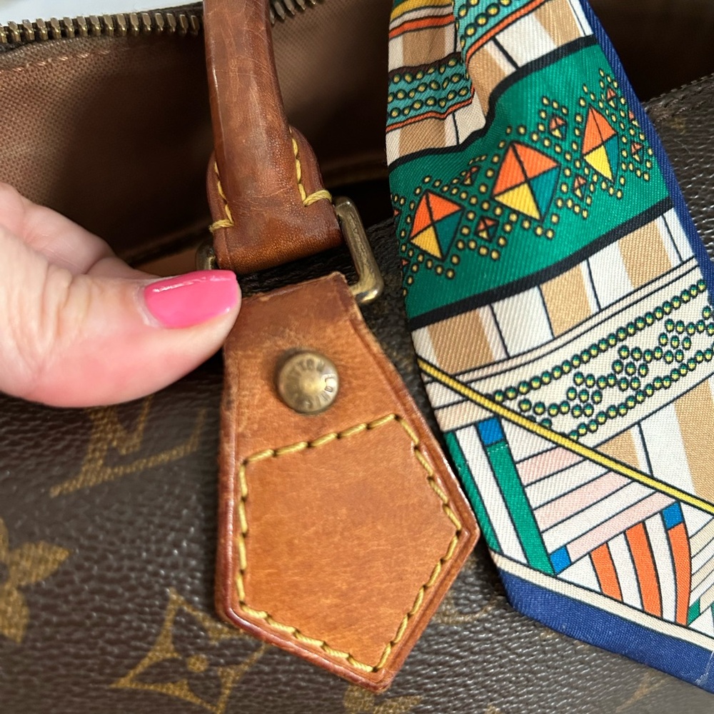 Louis Vuitton Monogram Canvas Alma with purse twilly’s - Picture 6 of 12